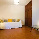 House With A Large 4000 M Private Park Nyaraló