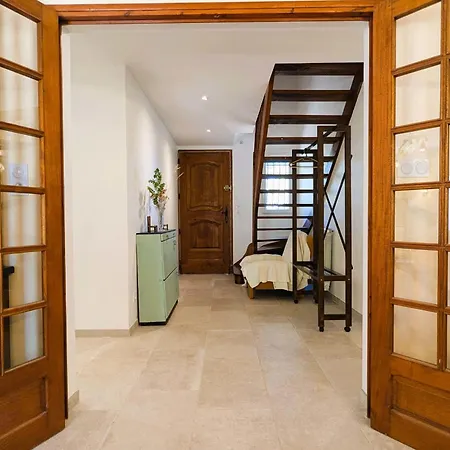 House With A Large 4000 M Private Park Vakantiehuis La Garde (Var)